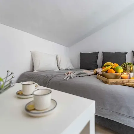 Apartment Premium Marmoles